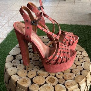 Schultz Cinnamon brown colored heels